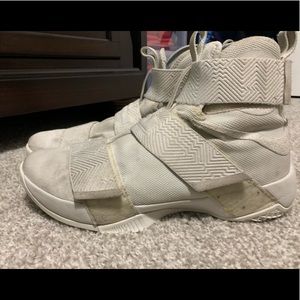 * Unreleased* LeBron Solider 10 Lux